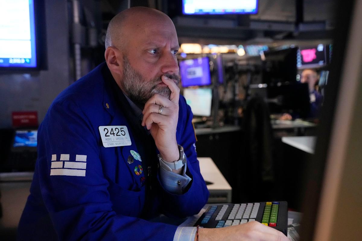 Dow, S&P 500 soar, Nasdaq rebounds in best day since November to cap volatile week