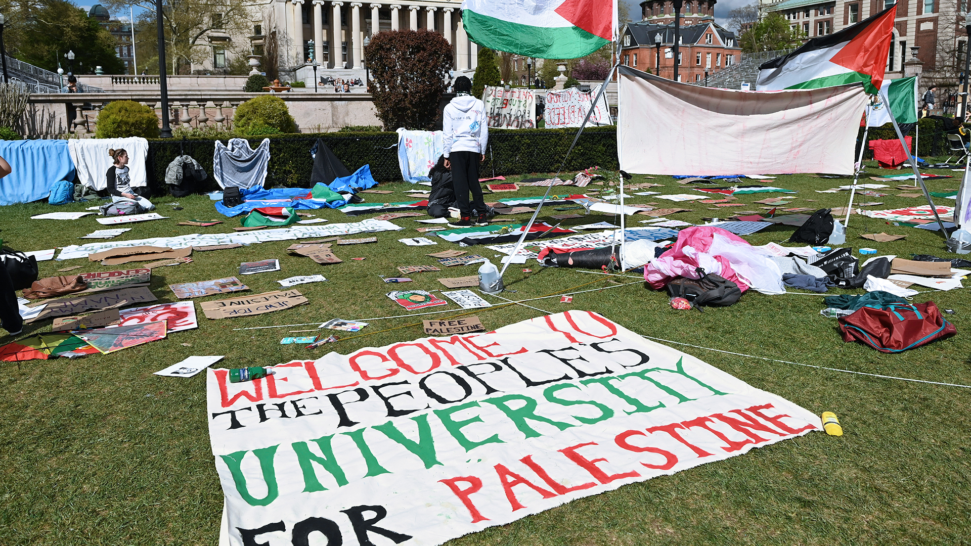 Trump Admin Cancels $400M in Federal Funding for Columbia University, Citing Antisemitism